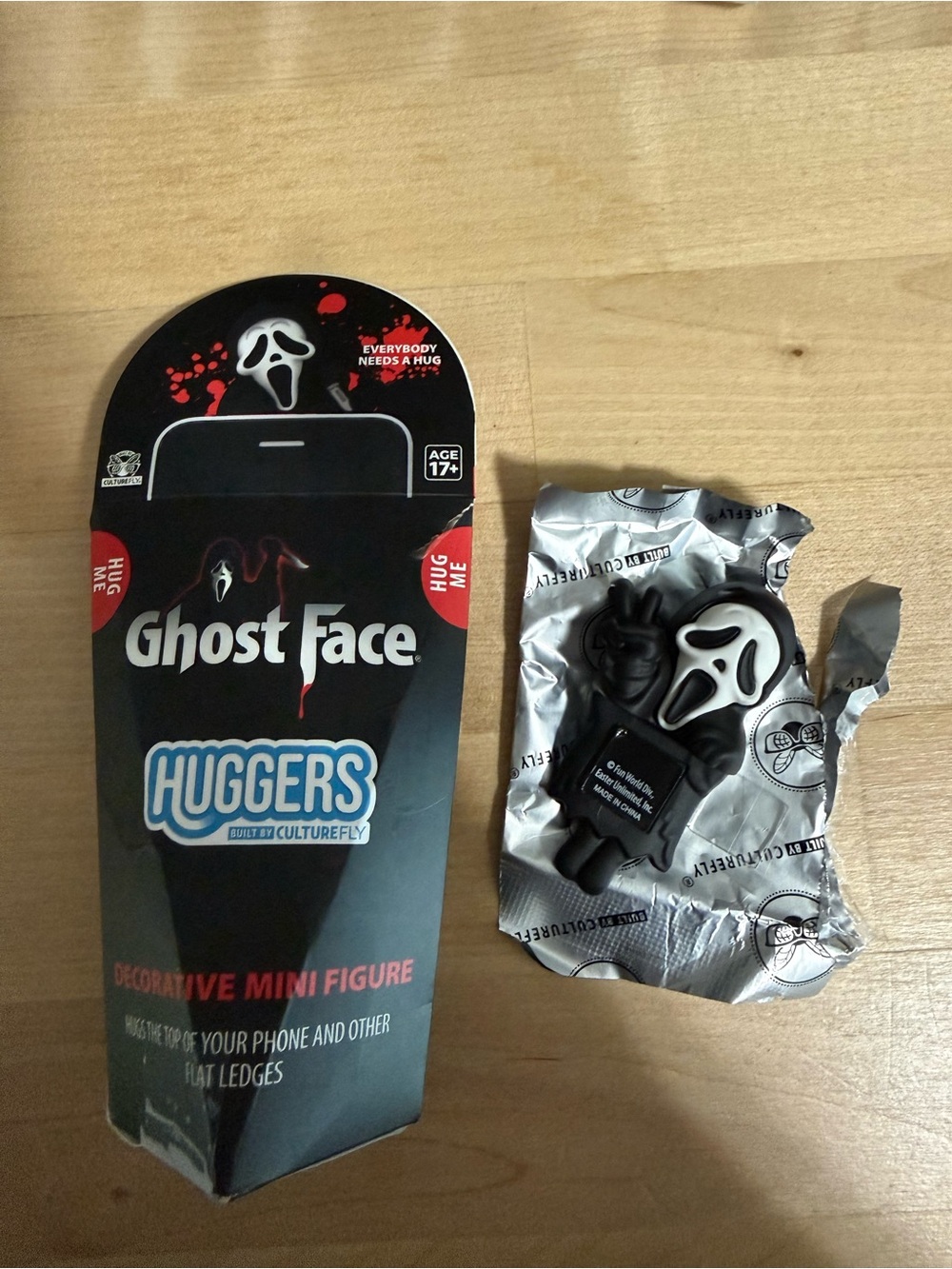 Ghost Face Hugger